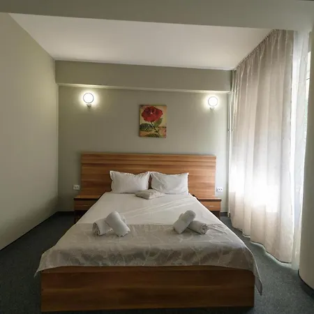 Cora Hotel