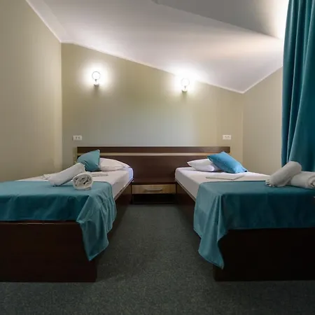 Cora Hotel